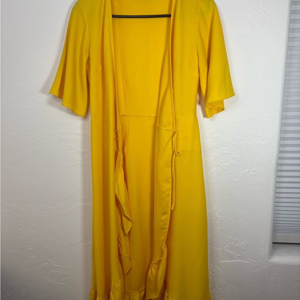 Elegant Yellow Women's TieUp Dress